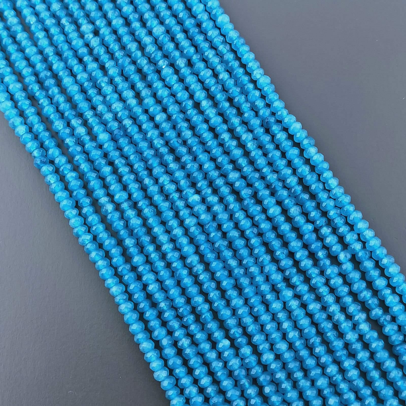 Giada Azzurra in Perline Forma Rondelle Sfaccettato Foro Passante 02mm
