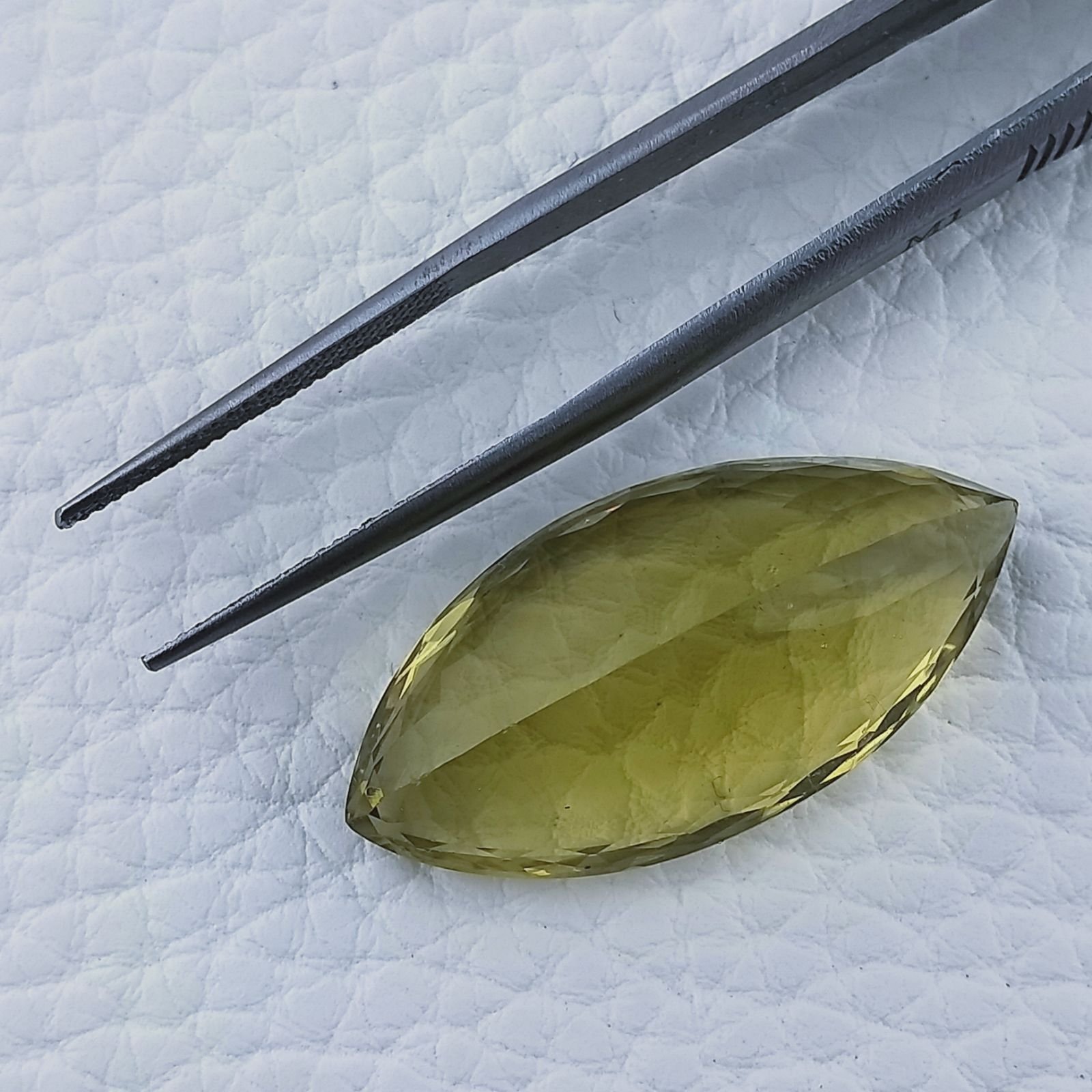 Quarzo Limone Naturale Taglio Marquise Sfaccettato a Mano Gemma Sciolta 16x32mm 28,85 Carati 1pz