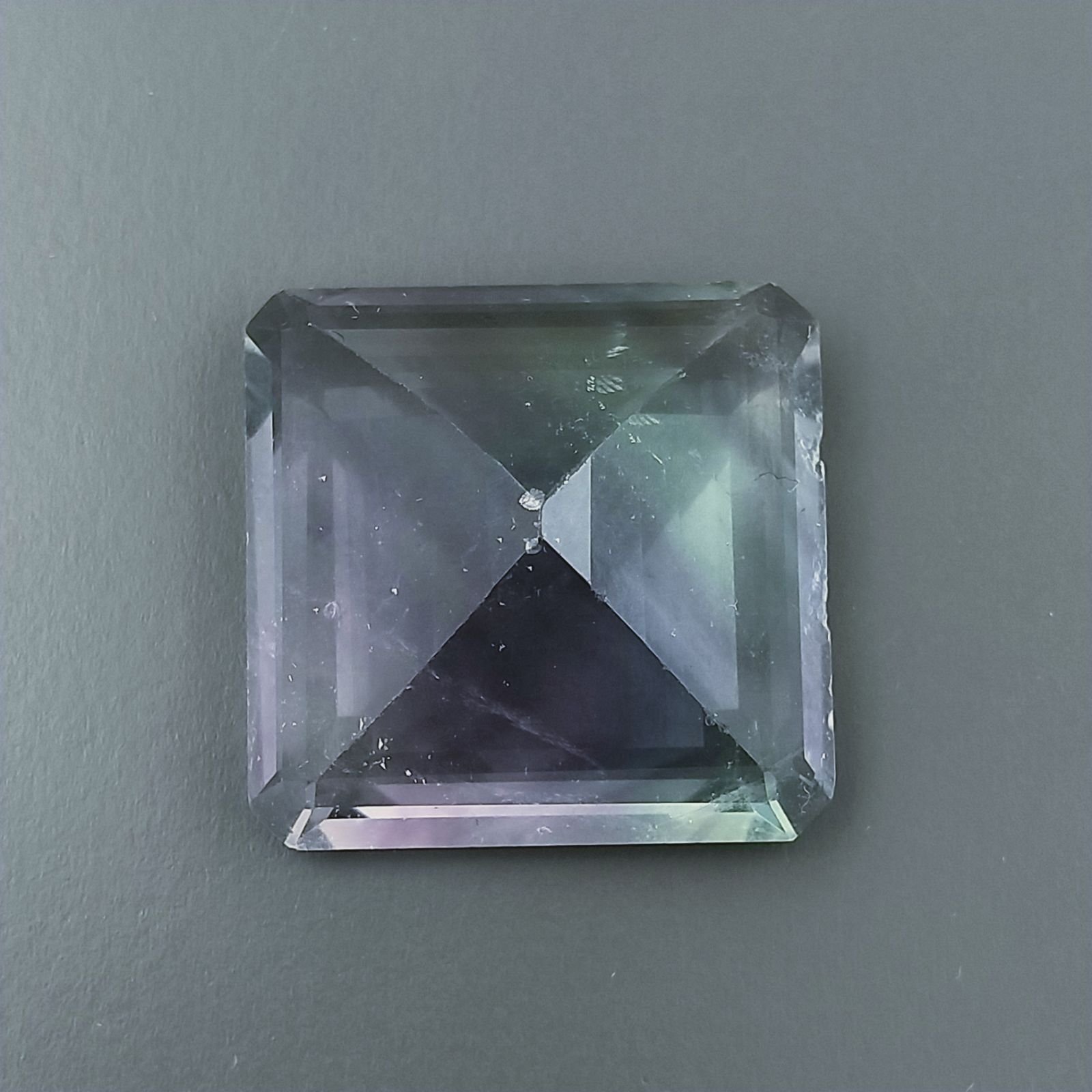 Fluorite Naturale Taglio Smeraldo Quadrato Sfacettato Fatto a Mano Gemma Sciolte 23mm 53.20 Carati 1pz