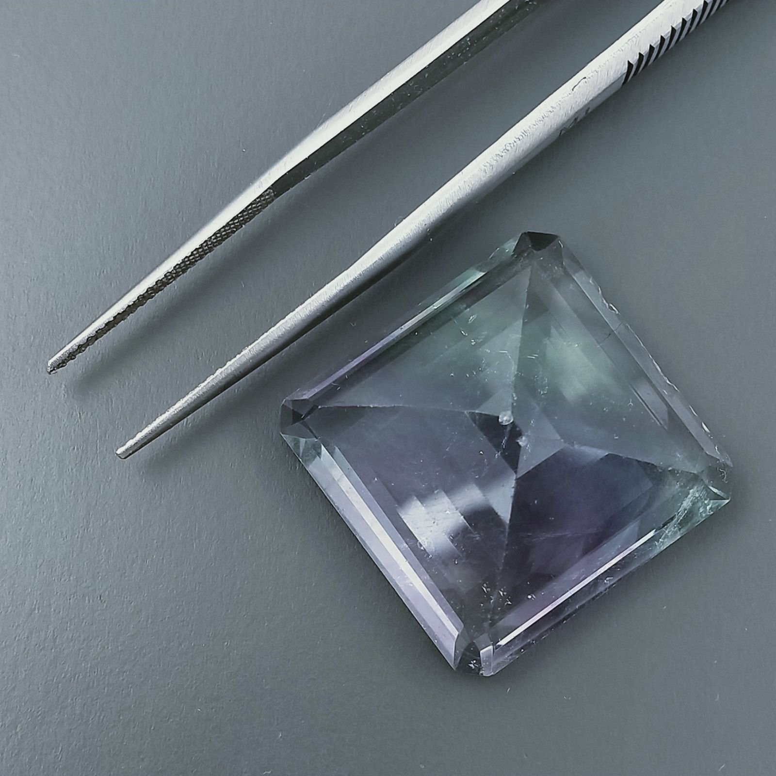Fluorite Naturale Taglio Smeraldo Quadrato Sfacettato Fatto a Mano Gemma Sciolte 23mm 53.20 Carati 1pz