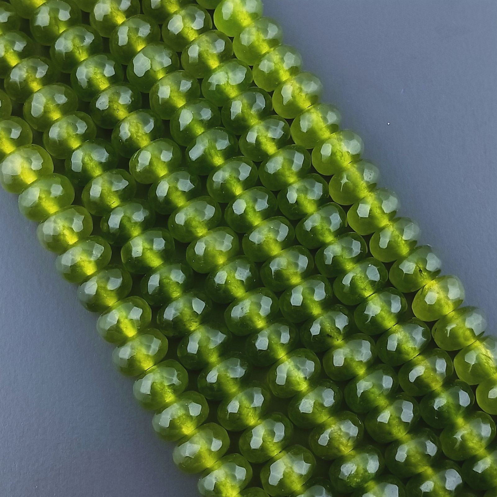 Giada Peridoto in Perline Forma Rondelle Sfaccettato Foro Passante 08X05mm