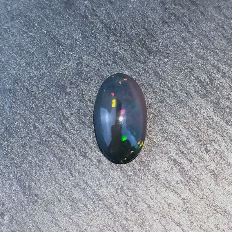 Opale Nero Welo Forma Ovale Cabochon Liscio A Mano 13X7X4mm 1,90 Carati 1pz