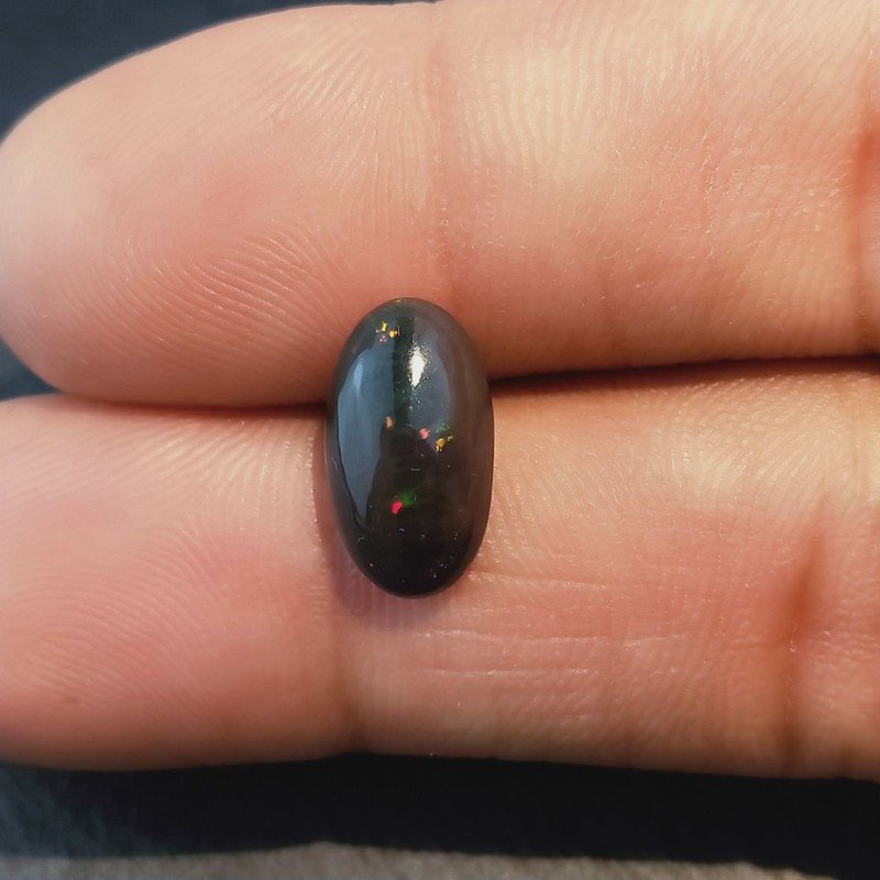 Opale Nero Welo Forma Ovale Cabochon Liscio A Mano 13X7X4mm 1,90 Carati 1pz