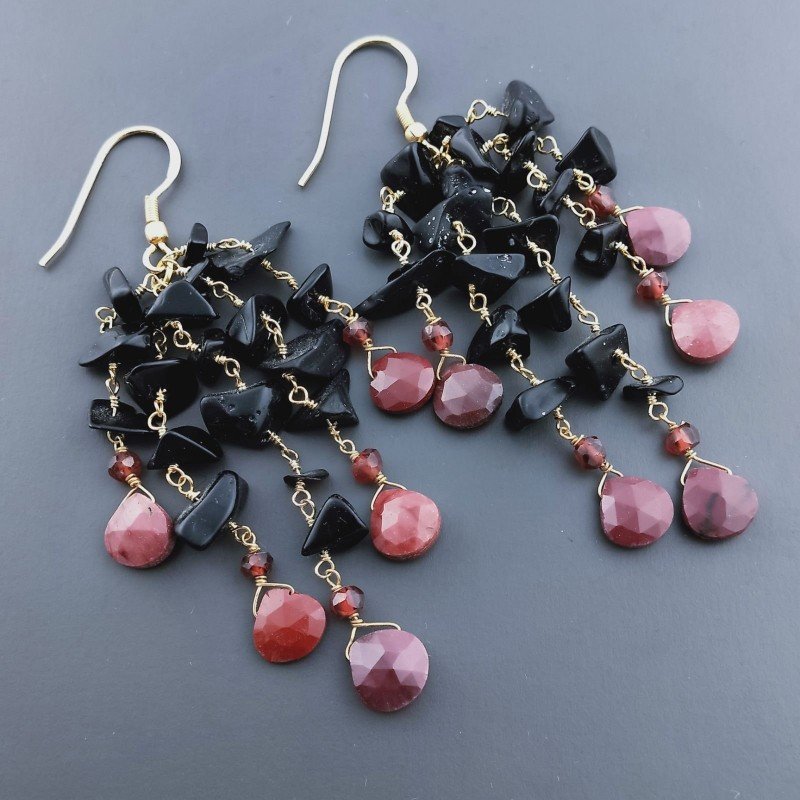 Orecchini Pioggia A Nodo Orafo Dorato Con Agata Nera E Diaspro Rosso Goccia Sfaccettato Briolette A Mano
