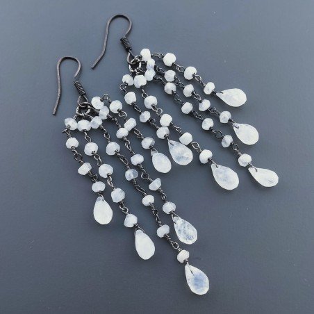 Orecchini Pioggia A Nodo Orafo Brunito Con Labradorite Bianca E  Labradorite Bianca Goccia Sfaccettato A Mano