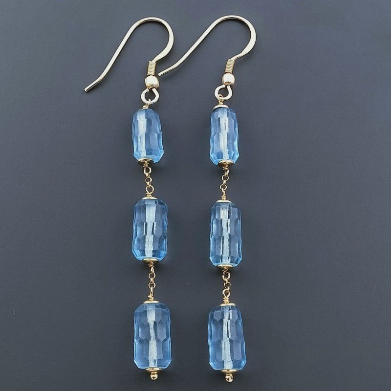 Orecchini In Argento 925 A Nodo Orafo Dorato Con Cristallo Di Rocca Diamantata Azzurro Tubetti Sfaccettato A Mano
