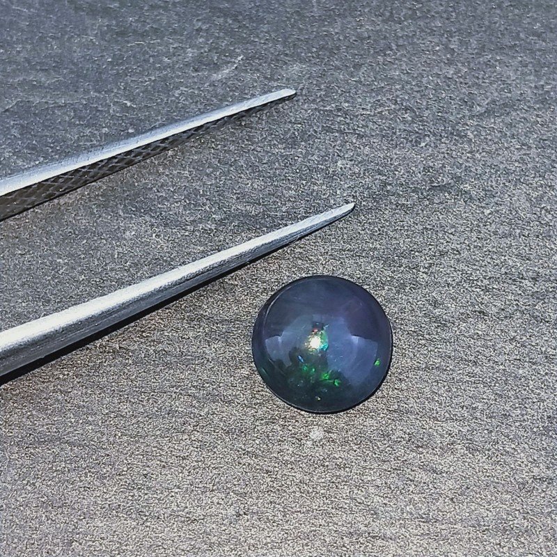 Opale Nero Welo Forma Tondo Cabochon Liscio A Mano 6X3mm 0,65 Carati 1pz