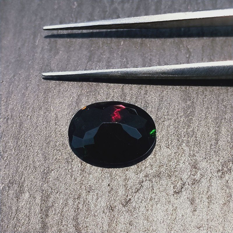 Opale Nero Forma Ovale Sfaccettato A Mano Gemma Sciolte 12X9X4-5mm 2,25 Carati 1pz Opale Nero Forma Ovale Sfaccettato A Mano Gemma Sciolte 12X9X4-5mm 2,25 Carati 1pz
