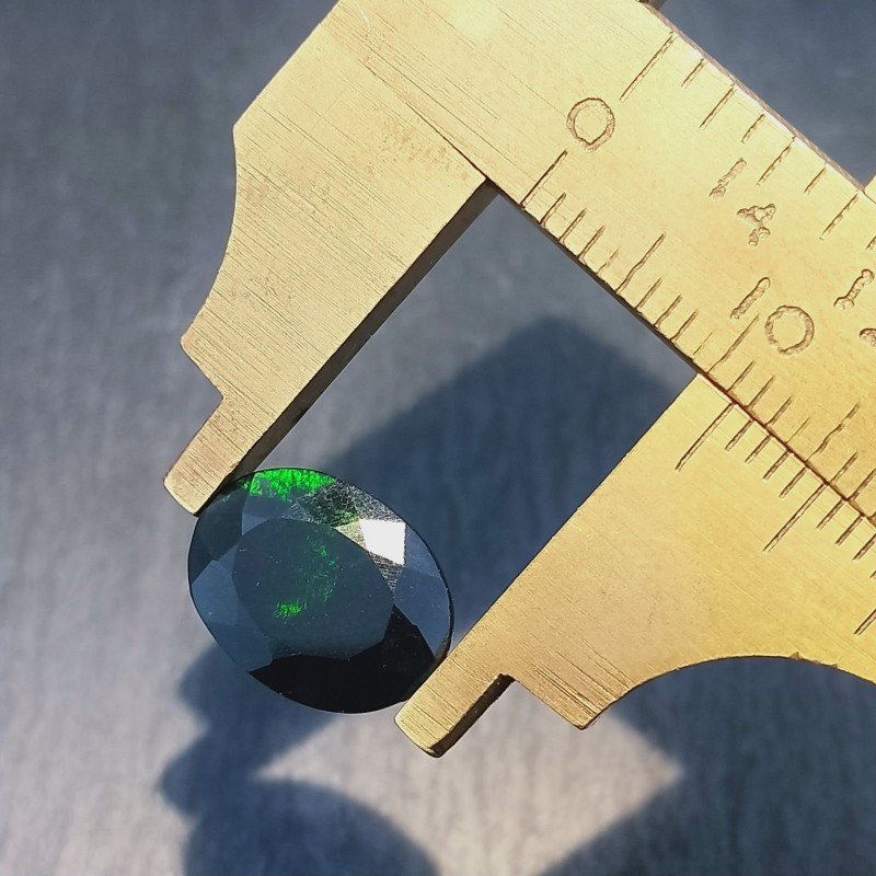 Opale Nero Forma Ovale Sfaccettato A Mano Gemma Sciolte 12X9X4-5mm 2,25 Carati 1pz Opale Nero Forma Ovale Sfaccettato A Mano Gemma Sciolte 12X9X4-5mm 2,25 Carati 1pz