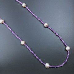 Collana Lunga Pietre Dure Giada Lavanda Con Perle Di Fiume Beige Barocche 120cm E Chiusura In Argento 925