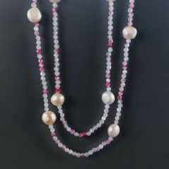 Collana Lunga Pietre Dure Agata Brasiliana Fucsia Con Perle Di Fiume Beige Barocche 110cm E Chiusura In Argento 925