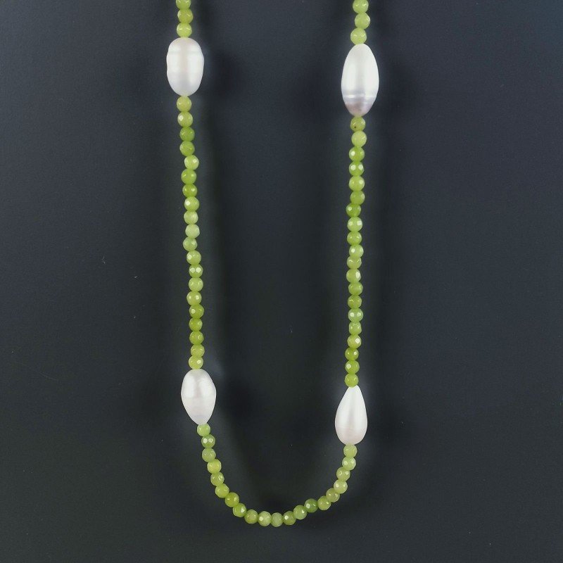 Collana Lunga Pietre Dure Giada Verde Con Perle Di Fiume Irregolare 130cm E Chiusura In Argento 925