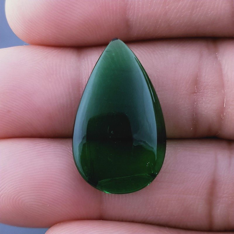 Cabochon di Quarzo Smeraldo Idrotermale Goccia, 26x15x6 mm, 18,95 ct, Fatto a Mano