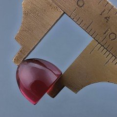 Quarzo Rubellite Idrotermale Forma Punta Di Proiettile Cabochon Fatto A Mano 10X11mm 10,95 Carati 1pz