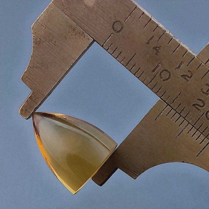 Quarzo Citrino Idrotermale Forma Punta Di Proiettile Cabochon Fatto A Mano 15X11mm 11,90 Carati 1pz Quarzo Citrino Idrotermale Forma Punta Di Proiettile Cabochon Fatto A Mano 15X11mm 11,90 Carati 1pz