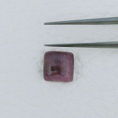 Radice Di Rubino Naturale Forma Quadrata Cabochon Fatto A Mano 9X9X3-4mm 3,75+ Carati 1pz