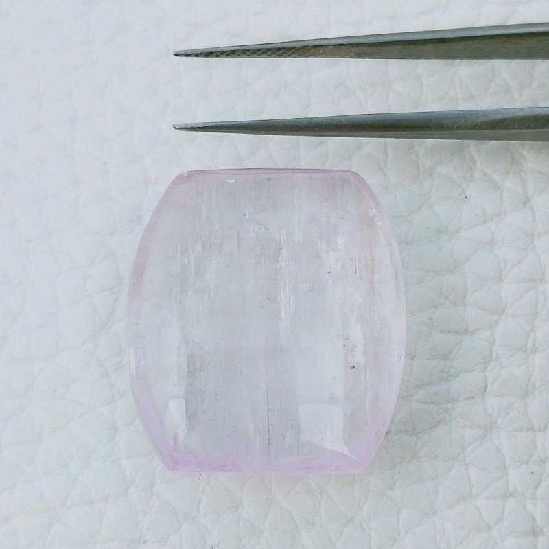 Kunzite Naturale Forma Rettangolo Cabochon Fatto A Mano 24X22X10mm 60,90 Carati 1pz