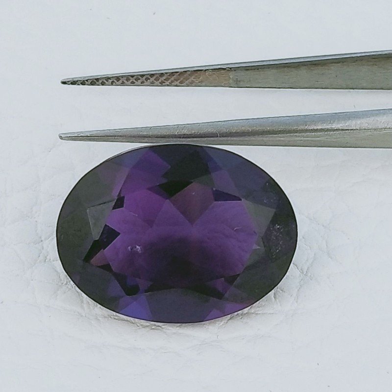 Ametista Africana Idrotermale Forma Ovale Sfaccettato A Mano Gemma Sciolta 19X14X9mm 15,95 Carati 1pz Ametista Africana Idrotermale Forma Ovale Sfaccettato A Mano Gemma Sciolta 19X14X9mm 15,95 Carati 1pz