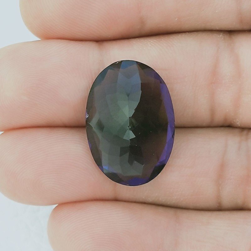 Ametista Africana Idrotermale Forma Ovale Sfaccettato A Mano Gemma Sciolta 22X16X9mm 19,35 Carati 1pz