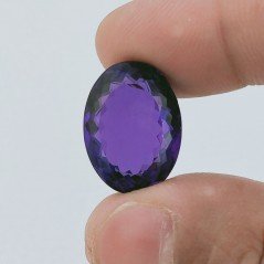 Ametista Africana Idrotermale Forma Ovale Sfaccettato A Mano Gemma Sciolta 20X14X10mm 20,50 Carati 1pz