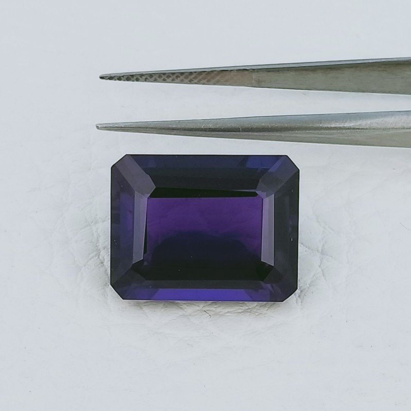 Ametista Africana Idrotermale Forma Rettangolo Sfaccettato A Mano Gemma Sciolta 17X13X8mm 14,50 Carati 1pz