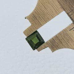 Tormalina Verde Forma Quadrata Sfaccettato A Mano Gemma Sciolta 6X6X4mm 0,95 Carati 1pz