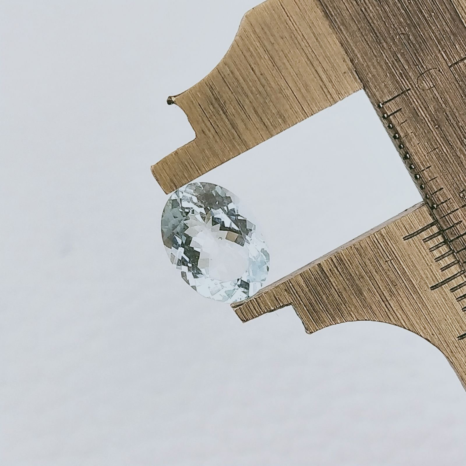 Acquamarina Forma Ovale Sfaccettato A Mano Gemma Sciolta 10X7,50X4mm 2,10 Carati 1pz