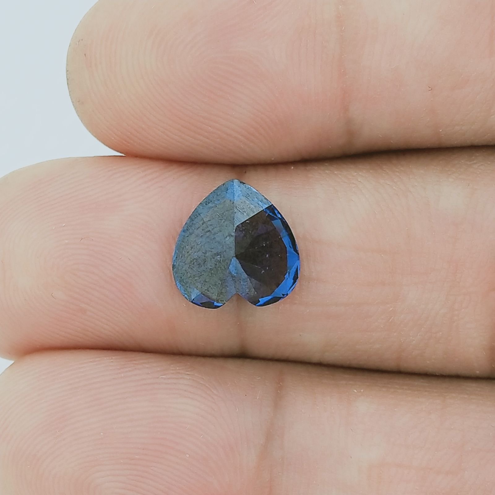 Zircone Tanzanite Forma Cuore Sfaccetata A Mano Gemme Sciolte 10X10X6mm 6,30 Carati 1pz