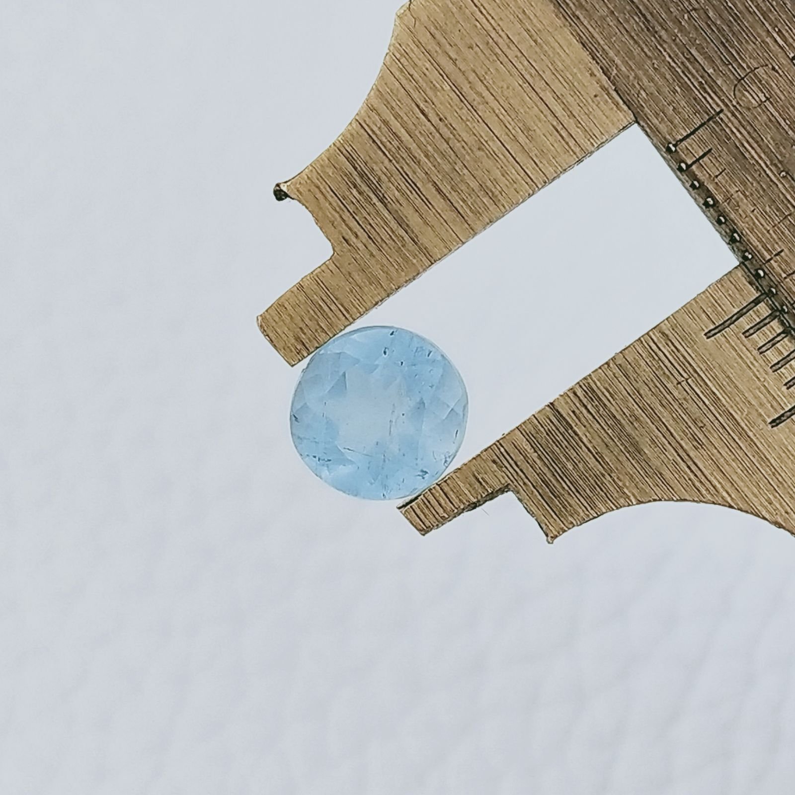 Acquamarina Forma Tondo Sfaccetata A Mano Gemme Sciolte 7X4mm 1,50 Carati 1pz