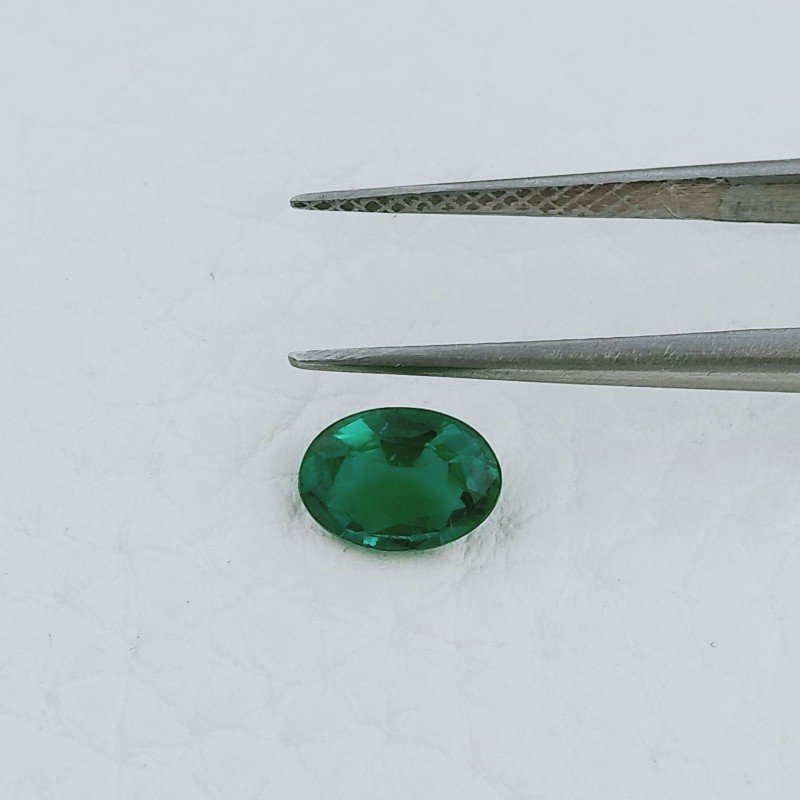 Smeraldo Idrotermale Forma Ovale Sfaccetata A Mano Gemme Sciolte 7X5X3mm 0,60 Carati 1pz