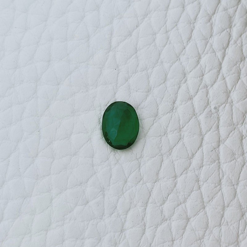 Smeraldo Idrotermale Forma Ovale Sfaccetata A Mano Gemme Sciolte 8X6X3mm 1,00 Carati 1pz