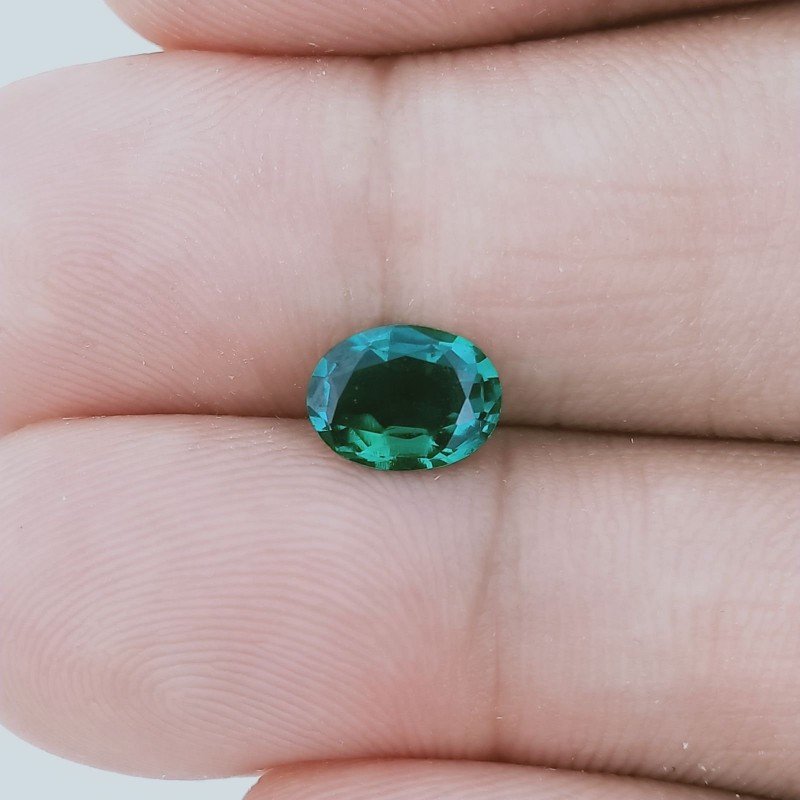 Smeraldo Idrotermale Forma Ovale Sfaccetata A Mano Gemme Sciolte 8X6X3mm 1,00 Carati 1pz