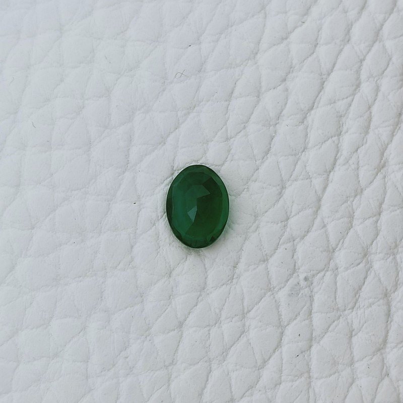 Smeraldo Idrotermale Forma Ovale Sfaccetata A Mano Gemme Sciolte 8X5X3mm 0,95 Carati 1pz