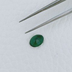 Smeraldo Idrotermale Forma Ovale Sfaccetata A Mano Gemme Sciolte 8X5X3mm 0,95 Carati 1pz