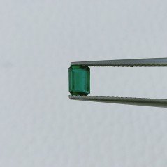 Gemma Sciolta di Smeraldo Idrotermale, Taglio Ottagono Sfaccettato a Mano, 5x3x2 mm, 0,40 ct