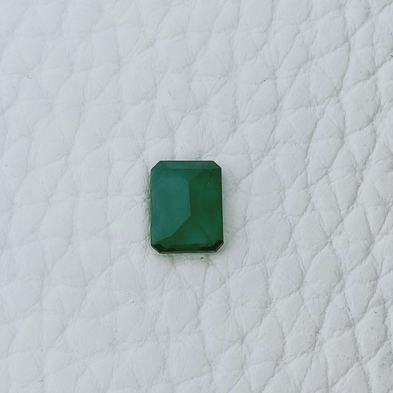 Smeraldo Idrotermale Forma Ottogonale Sfaccetata A Mano Gemme Sciolte 7X5X2mm 1,20 Carati 1pz