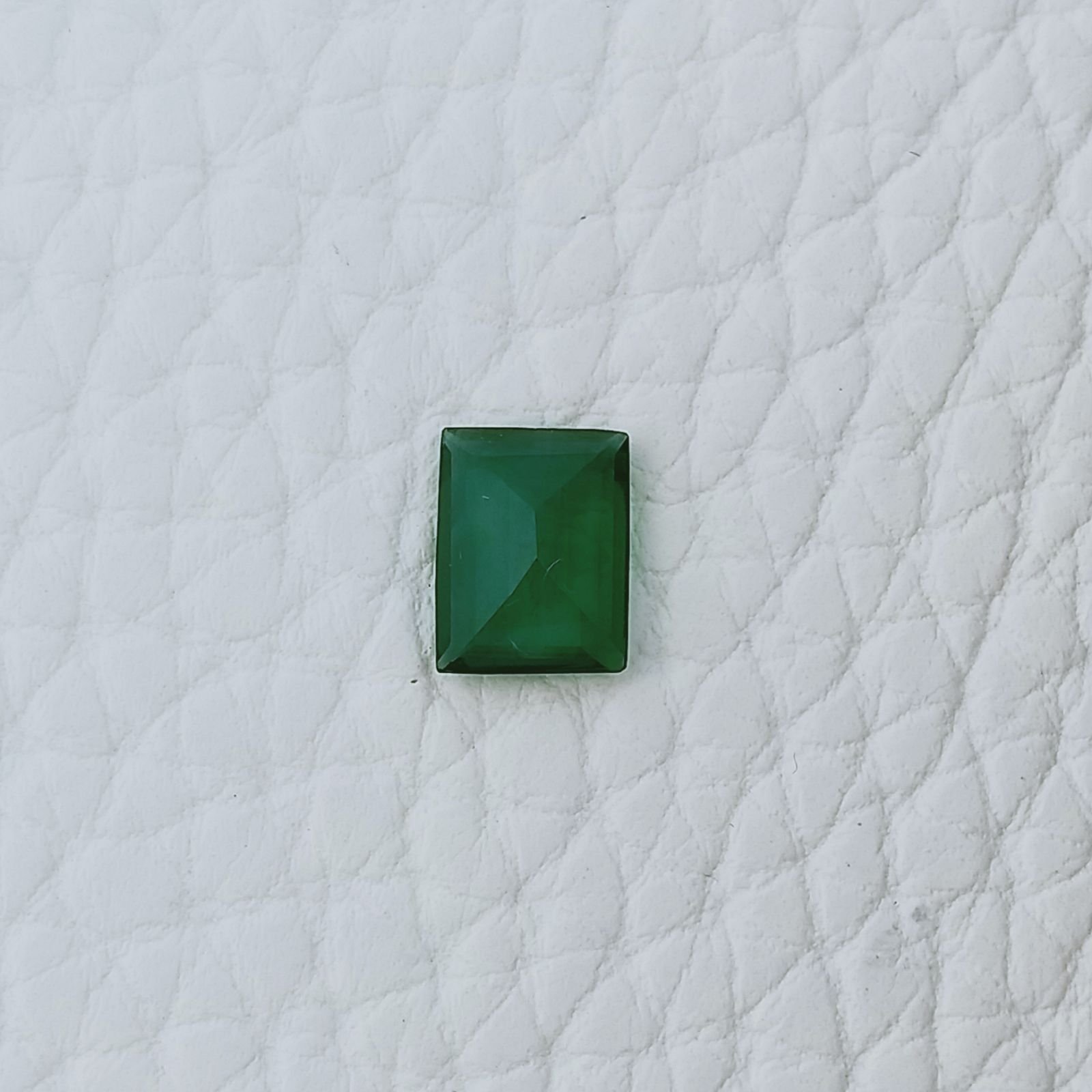 Smeraldo Idrotermale Forma Ottogonale Sfaccetata A Mano Gemme Sciolte 8X6X3mm 1,10 Carati 1pz