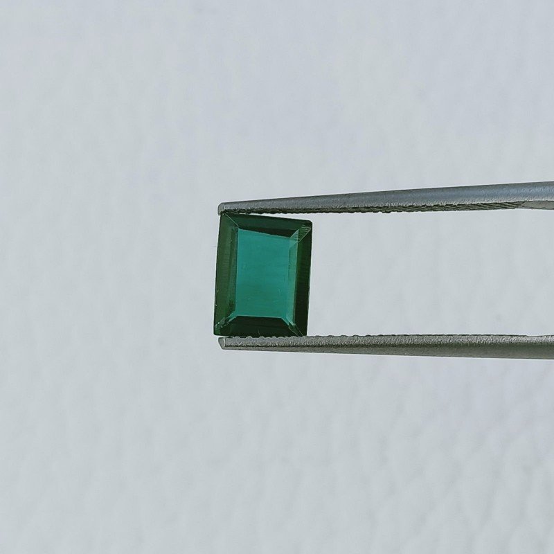 Smeraldo Idrotermale Forma Ottogonale Sfaccetata A Mano Gemme Sciolte 8X6X3mm 1,10 Carati 1pz