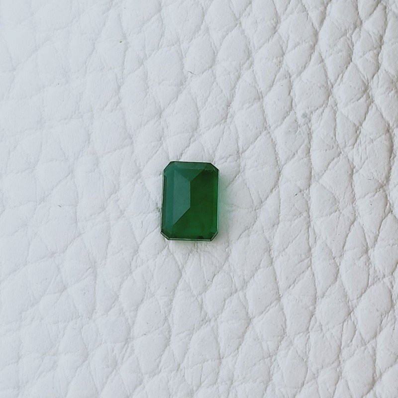 Smeraldo Idrotermale Forma Ottogonale Sfaccetata A Mano Gemme Sciolte 6X4X3mm 0,85 Carati 1pz