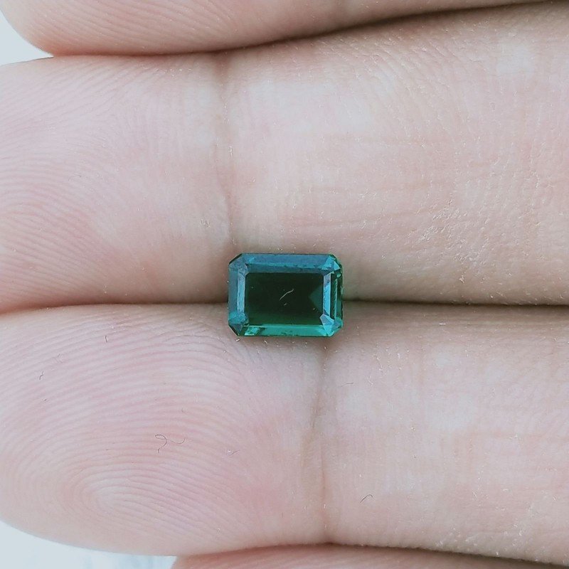 Smeraldo Idrotermale Forma Ottogonale Sfaccetata A Mano Gemme Sciolte 6X4X3mm 0,85 Carati 1pz