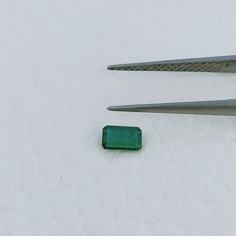 Smeraldo Idrotermale Forma Ottogonale Sfaccetata A Mano Gemme Sciolte 5X3X1mm 0,25 Carati 1pz