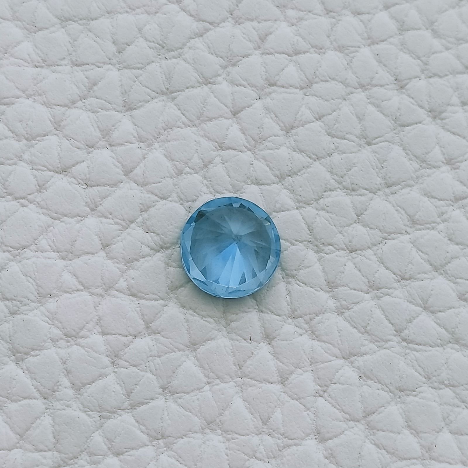 Zircone Azzurro Forma Tondo Sfaccetata A Mano Gemme Sciolte 8X4mm 2,70 Carati 1pz