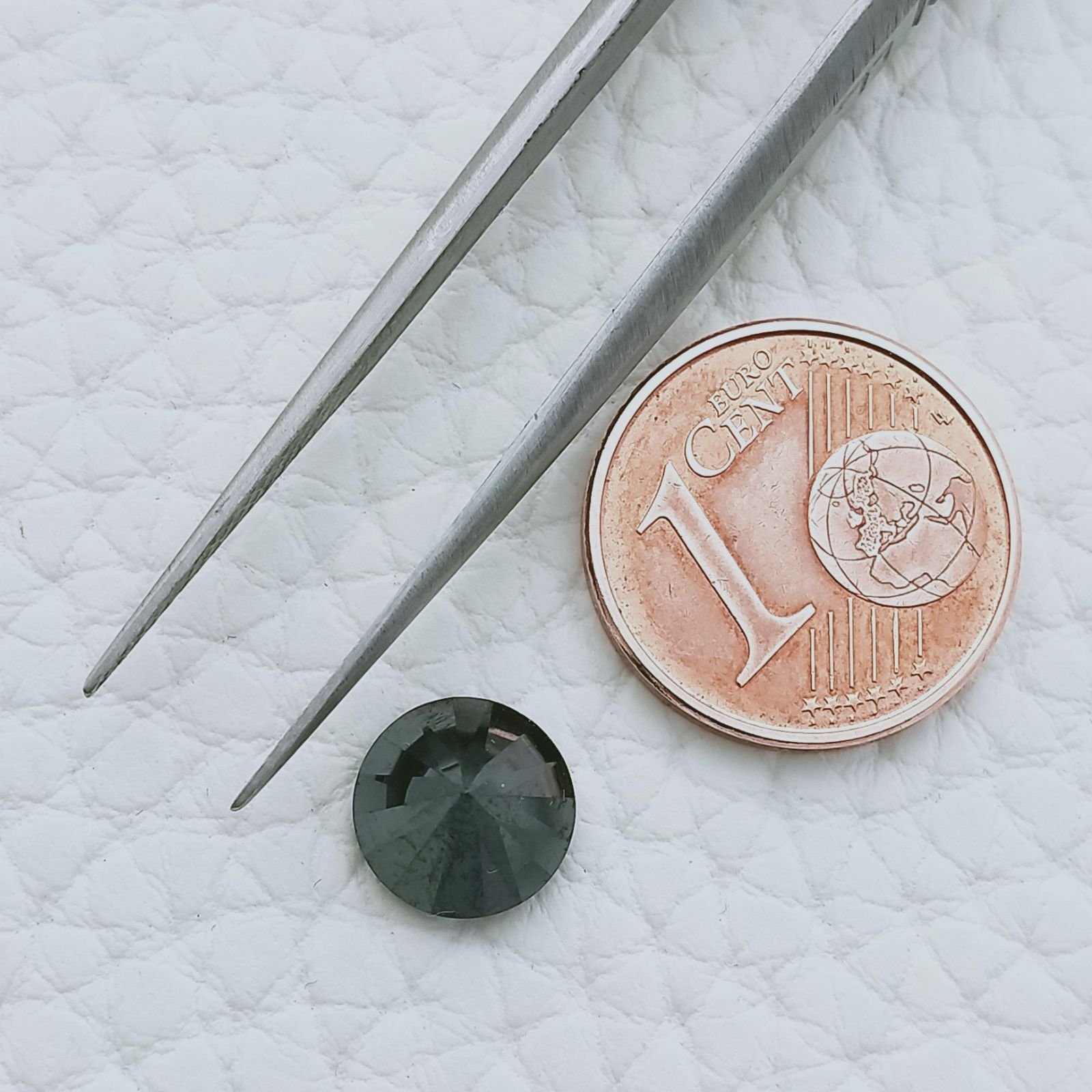 Zircone Nero Forma Tondo Sfaccetata A Mano Gemme Sciolte 8X4mm 3,15 Carati 1pz