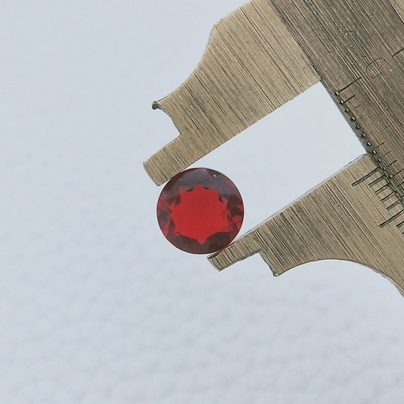 Quarzo Rosso Idrotermale Forma Tondo Sfaccetata A Mano Gemme Sciolte 8X4mm 1,45 Carati 1pz