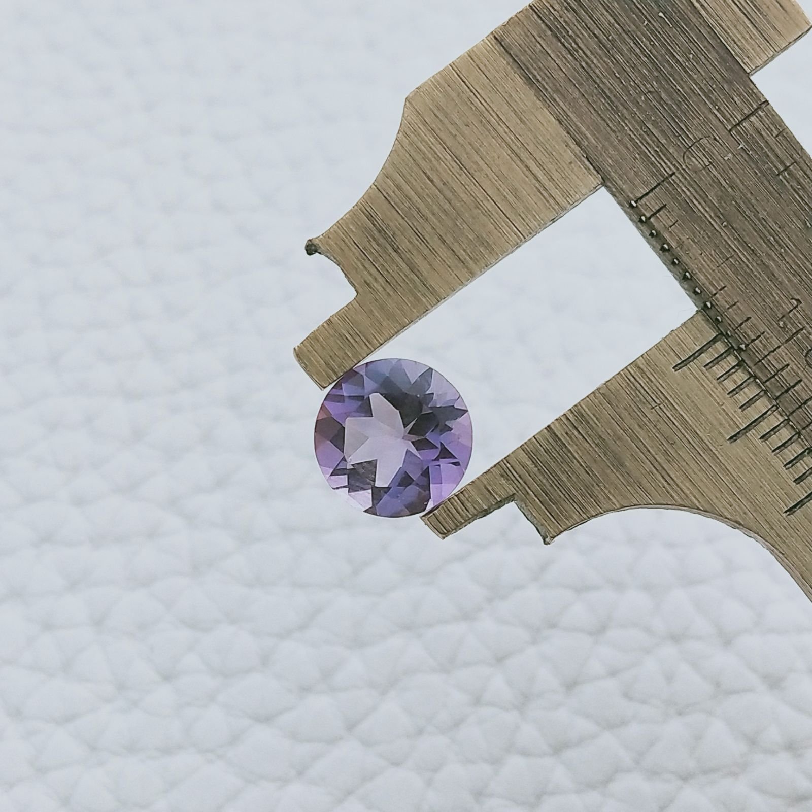 Ametista Rosa Di Francia Forma Tondo Sfaccetata A Mano Gemma Sciolte 8X3mm 1,60 Carati 1pz
