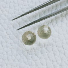 Quarzo Limone Tondo Sfaccettato A Mano Mezzo Forato 8mm 3,85 Carati 1pz