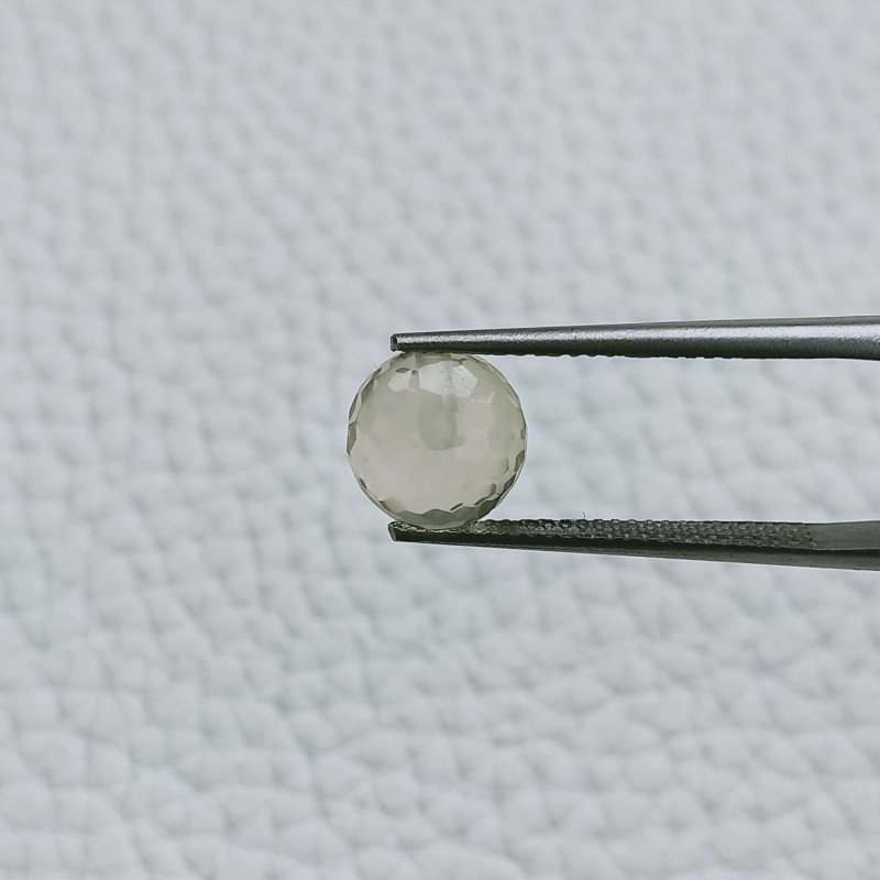 Quarzo Limone Tondo Sfaccettato A Mano Mezzo Forato 8mm 3,85 Carati 1pz