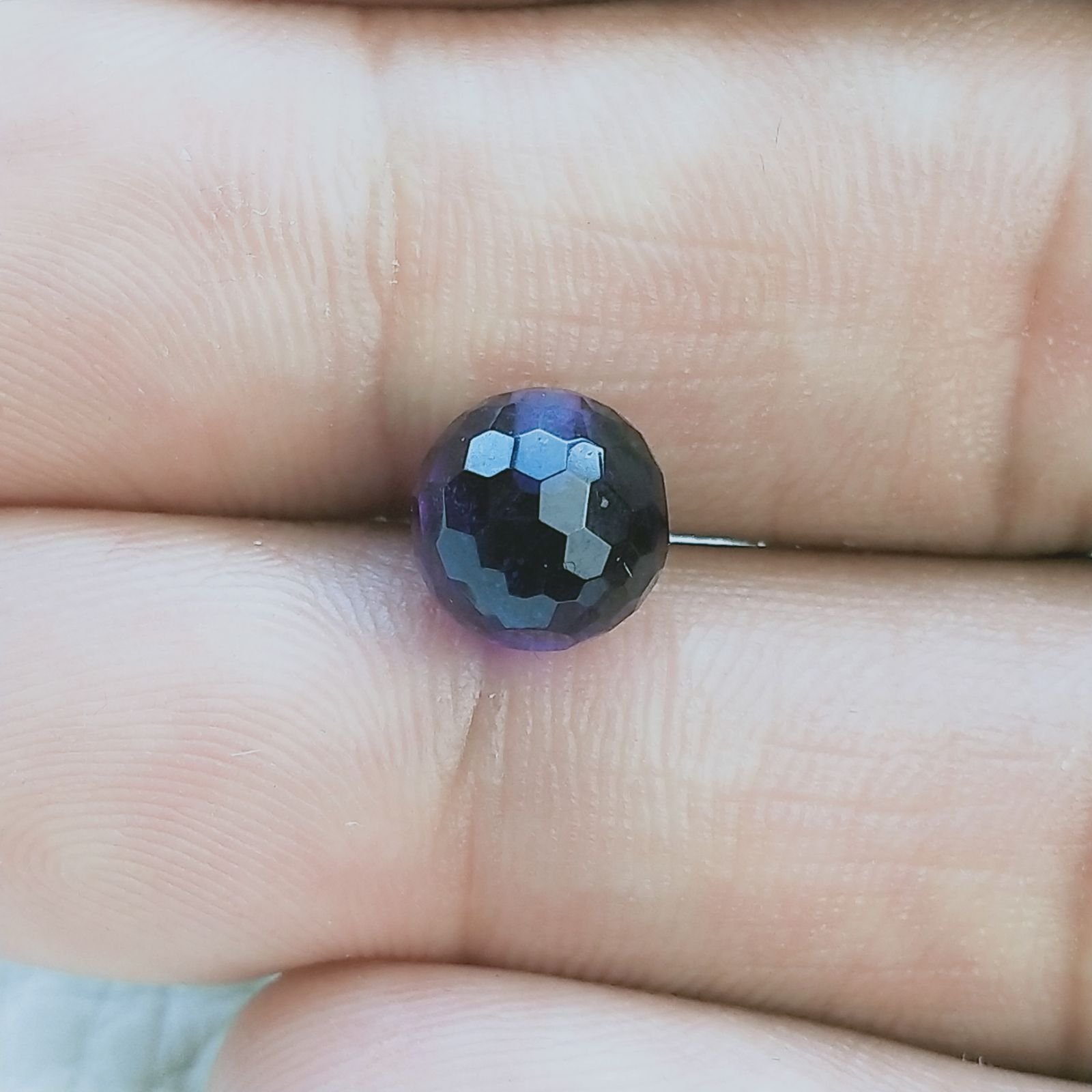 Ametista Africana Tondo Sfaccettato A Mano Mezzo Forato 8mm 3,50 Carati 1pz