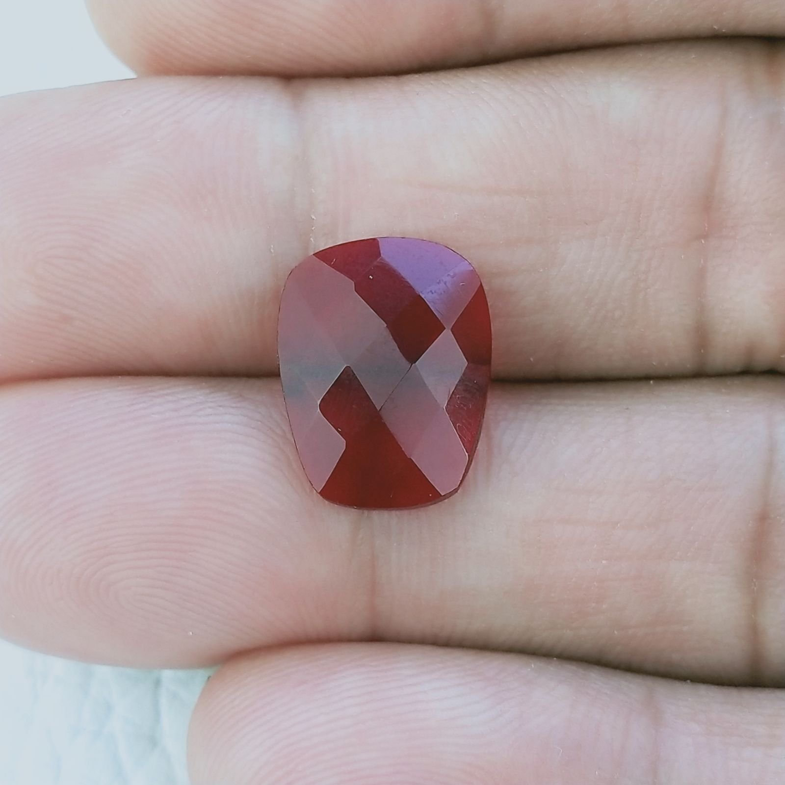 Quarzo Rosso Idrotermale Taglio Briolette Sfaccetata A Mano Gemme Sciolte 14X11X4mm 4,40 Carati 1pz