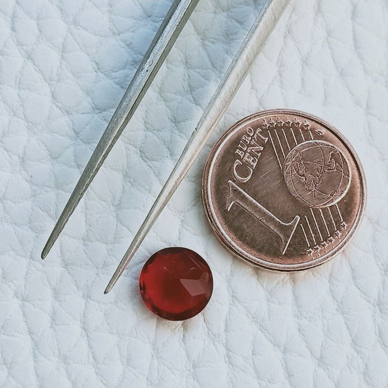 Quarzo Rosso Idrotermale Forma Tondo Sfaccetata A Mano Gemme Sciolte 7X4mm 1,15 Carati 1pz